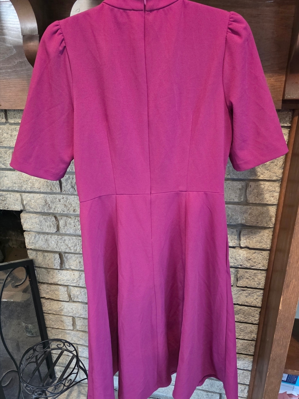 Donna Morgan Fuchsia Midi Sheath Dress with Button-Trim Shoulder - Picture 4 of 7